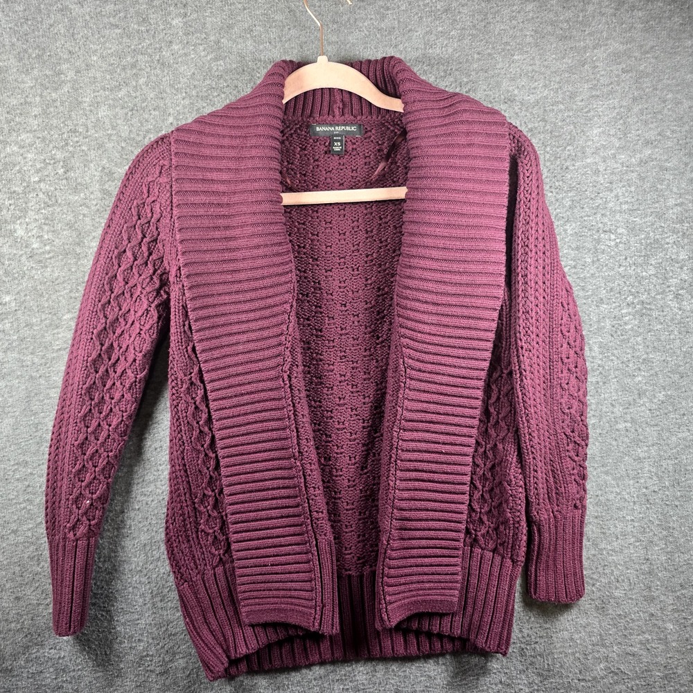 Banana Republic Women XS Purple Plum Cardigan Sweater Chunky Cable‎ Crochet